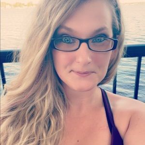 Meet your Posher, Alexandria